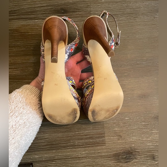 Guess Snakeskin Platform Sandal - Picture 3 of 6